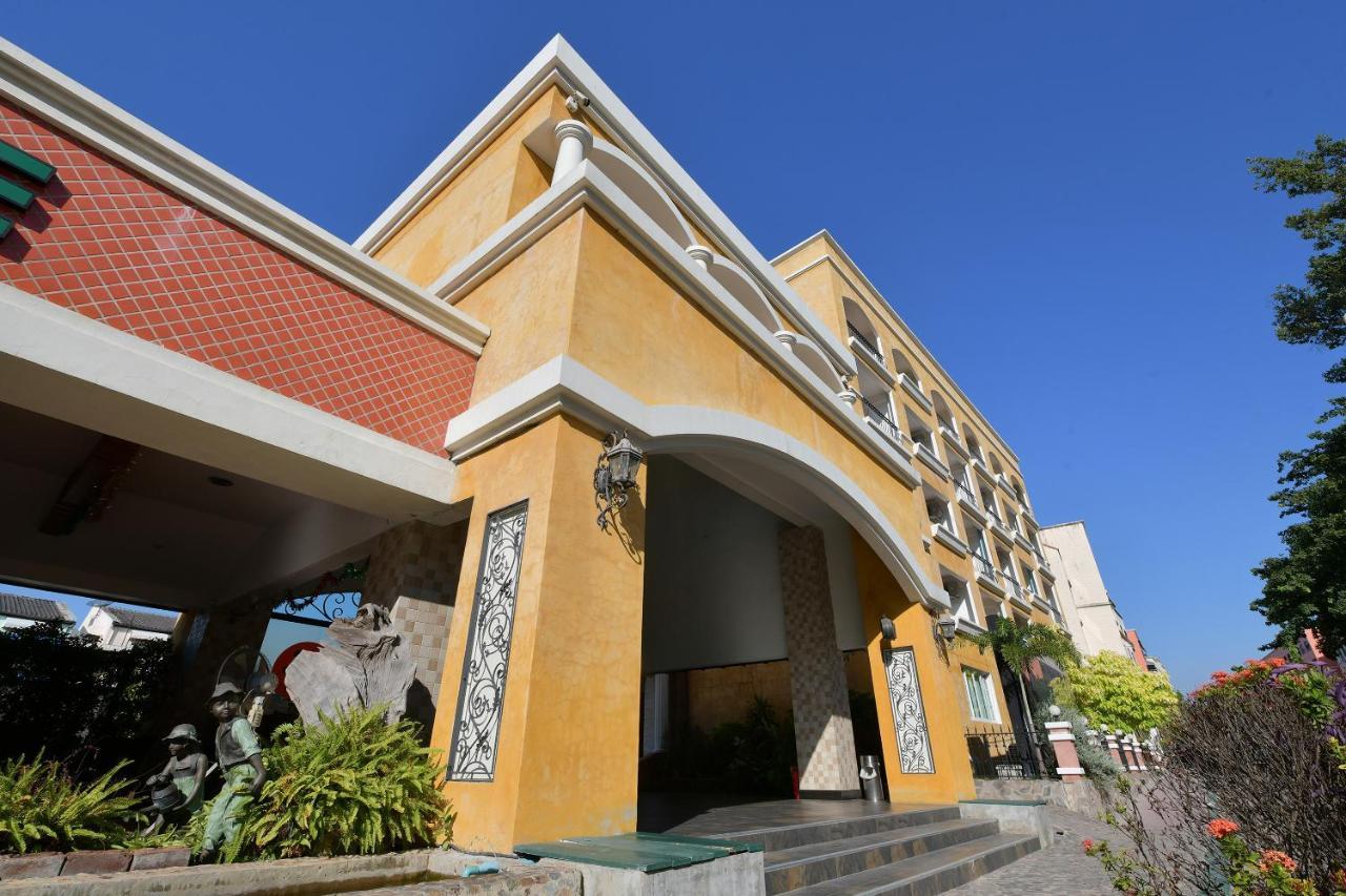Oyo 109 Ozone Prime Pattaya Exterior foto